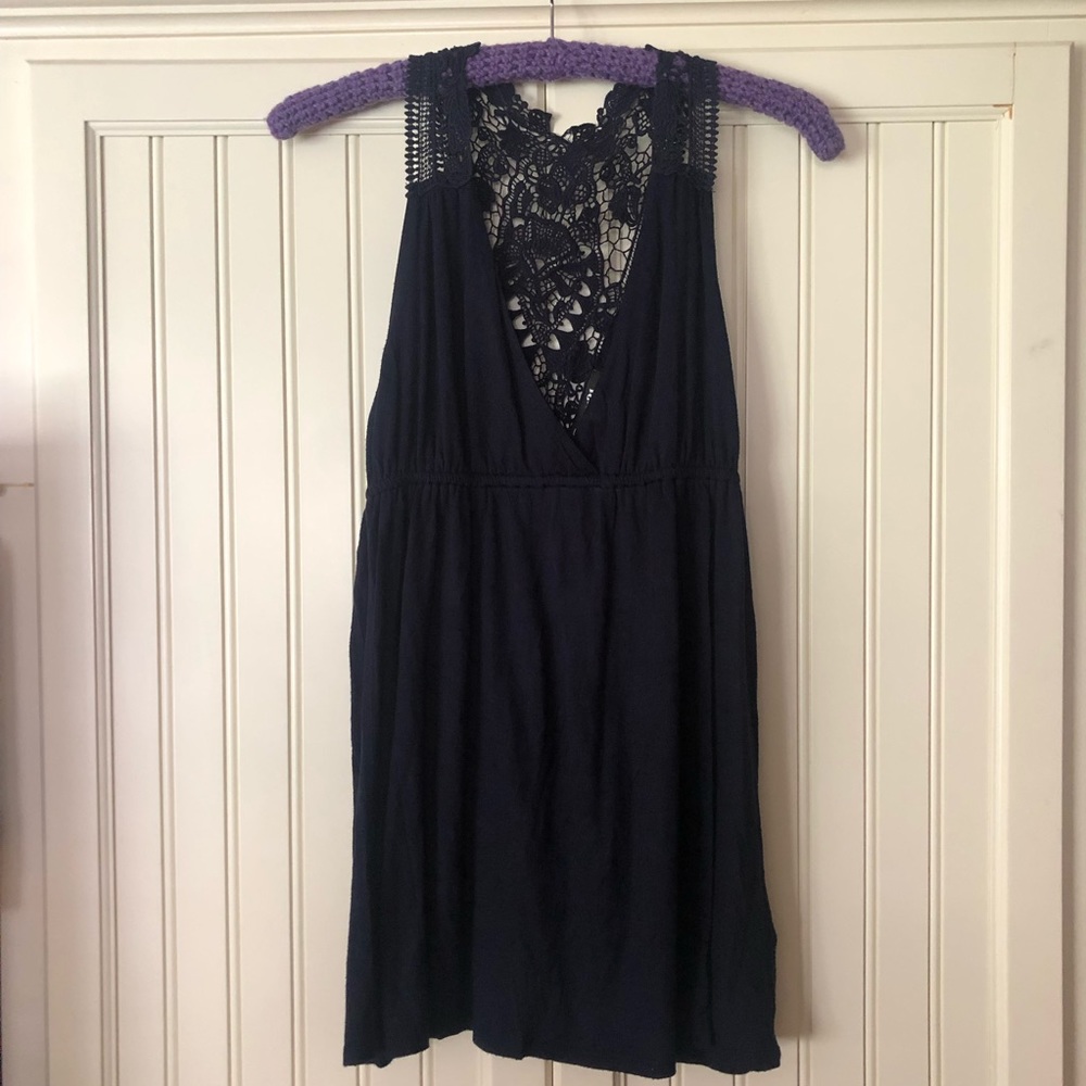 Forever 21 navy sleeveless tunic; crocheted back